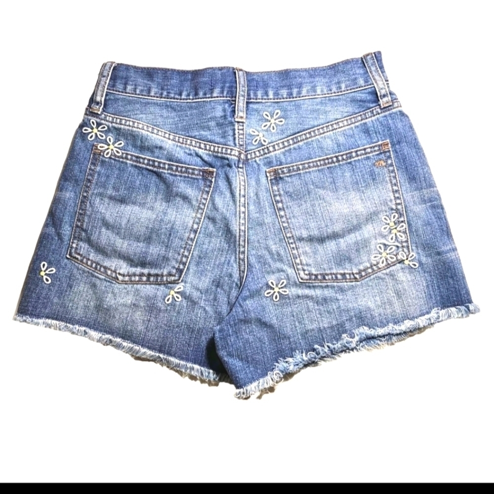 Madewell Women's Blue Denim Jean Floral Embroidered Cut Off Shorts Size 26 - Picture 2 of 11